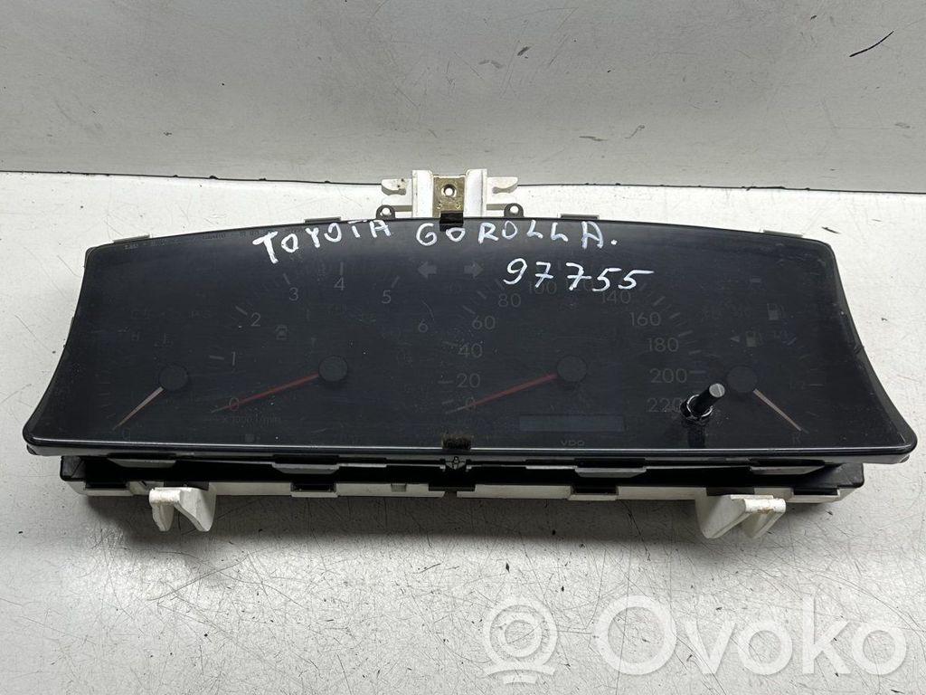 Toyota Corolla E120 E130 Speedometer (instrument cluster) 