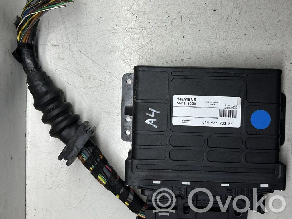 Audi A4 S4 B5 8D Gearbox control unit/module 