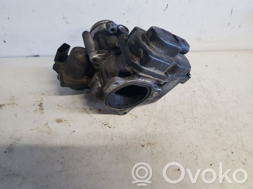 Volkswagen PASSAT B6 Throttle valve 