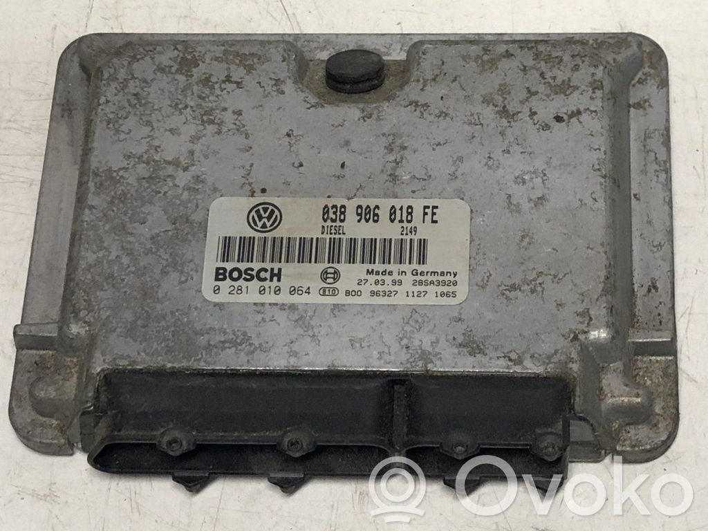 Volkswagen PASSAT B5.5 Engine control unit/module 