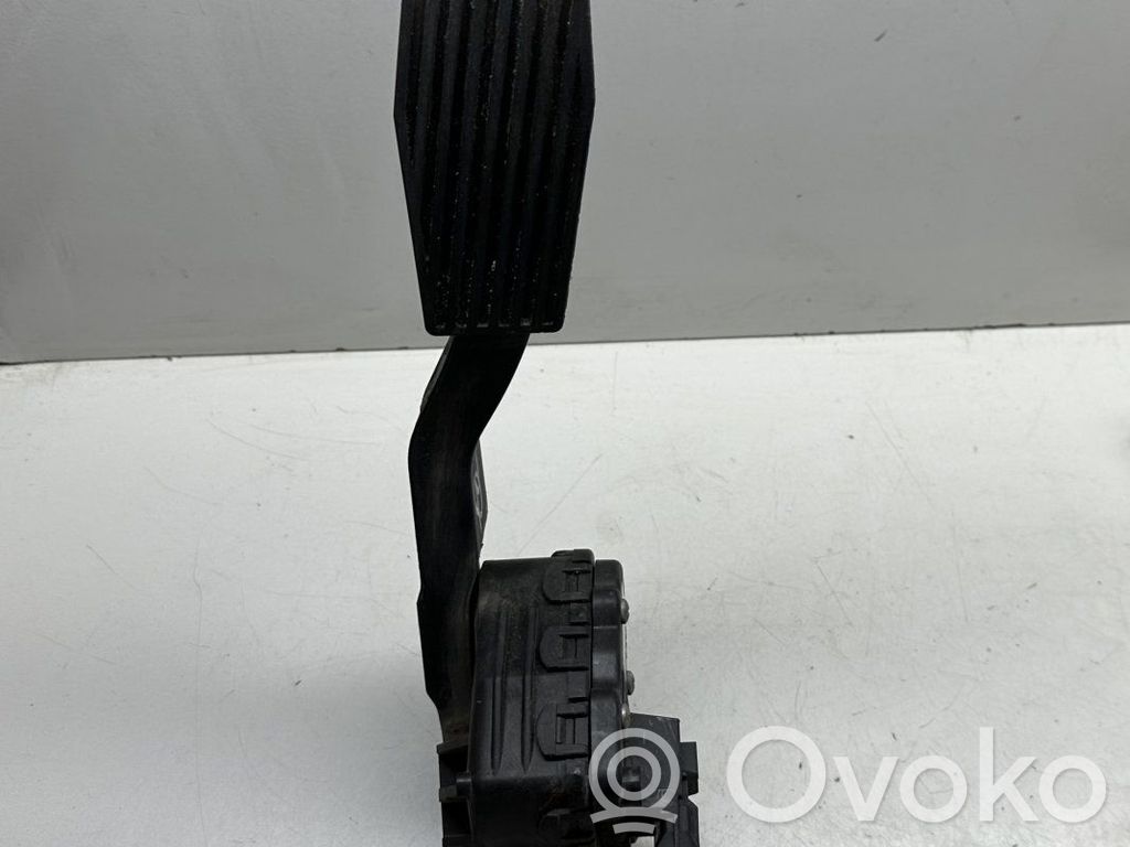 Opel Astra H Accelerator throttle pedal 