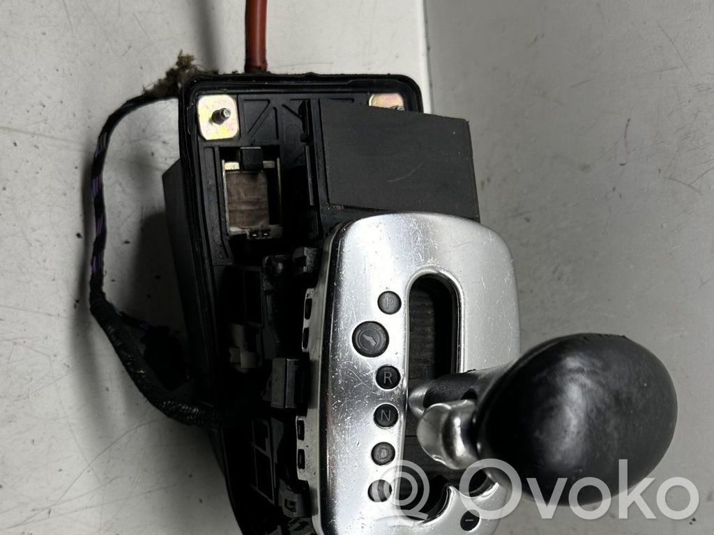 Selector caja de cambios   4B0713111BD3Q7