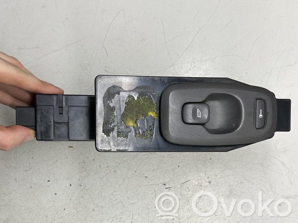 Volvo XC70 Electric window control switch 