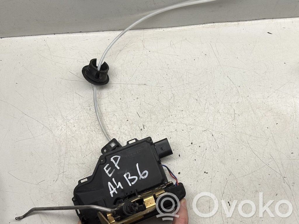 Audi A4 S4 B6 8E 8H Etuoven lukko 