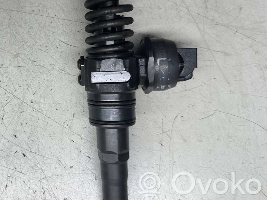 Inyector de combustible   0414720215,038130073AG