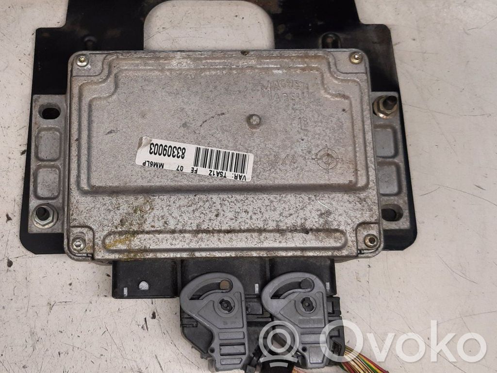 Peugeot 307 Engine control unit/module 