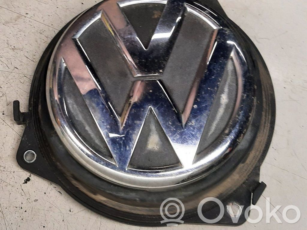 Volkswagen Polo IV 9N3 Przełącznik / Przycisk otwierania klapy bagażnika 