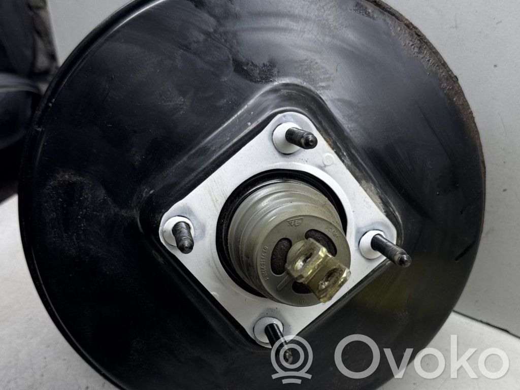 Mazda 3 I Servo-frein 