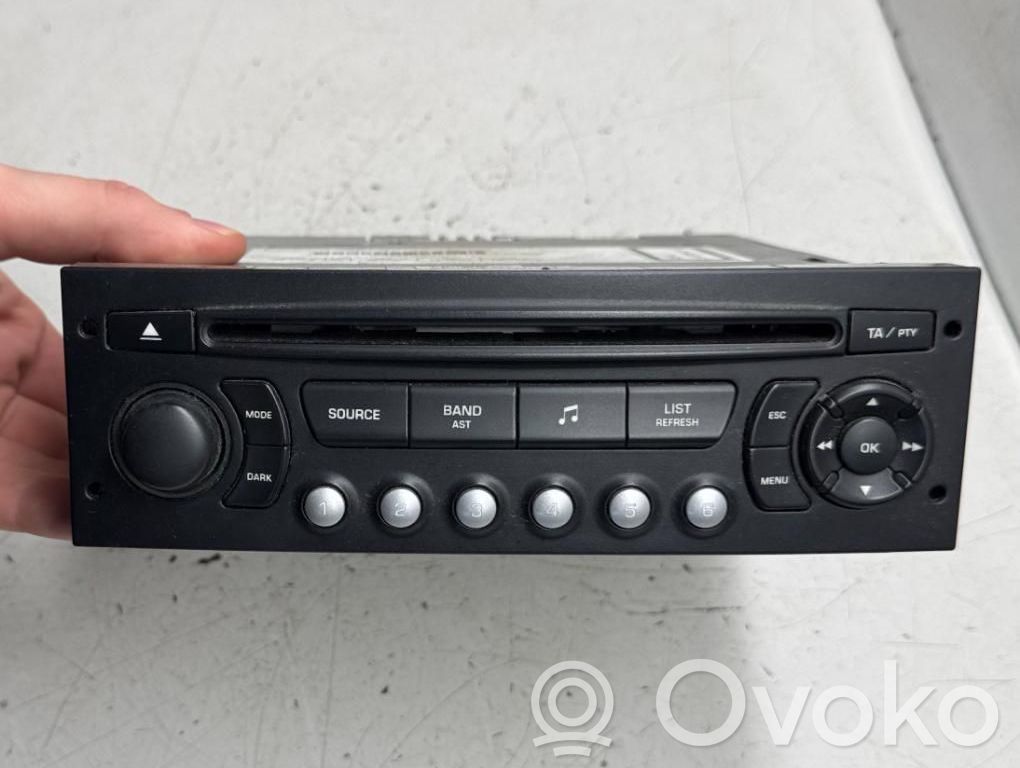 Peugeot 307 Radio/CD/DVD/GPS head unit 