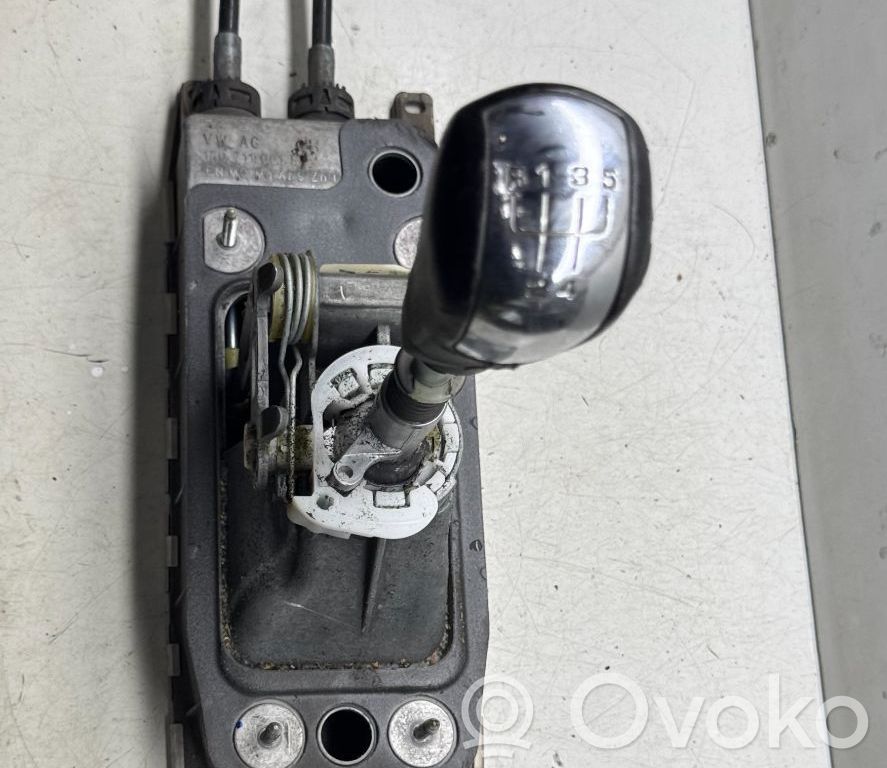Skoda Octavia Mk2 (1Z) Lewarek zmiany biegów / górny 
