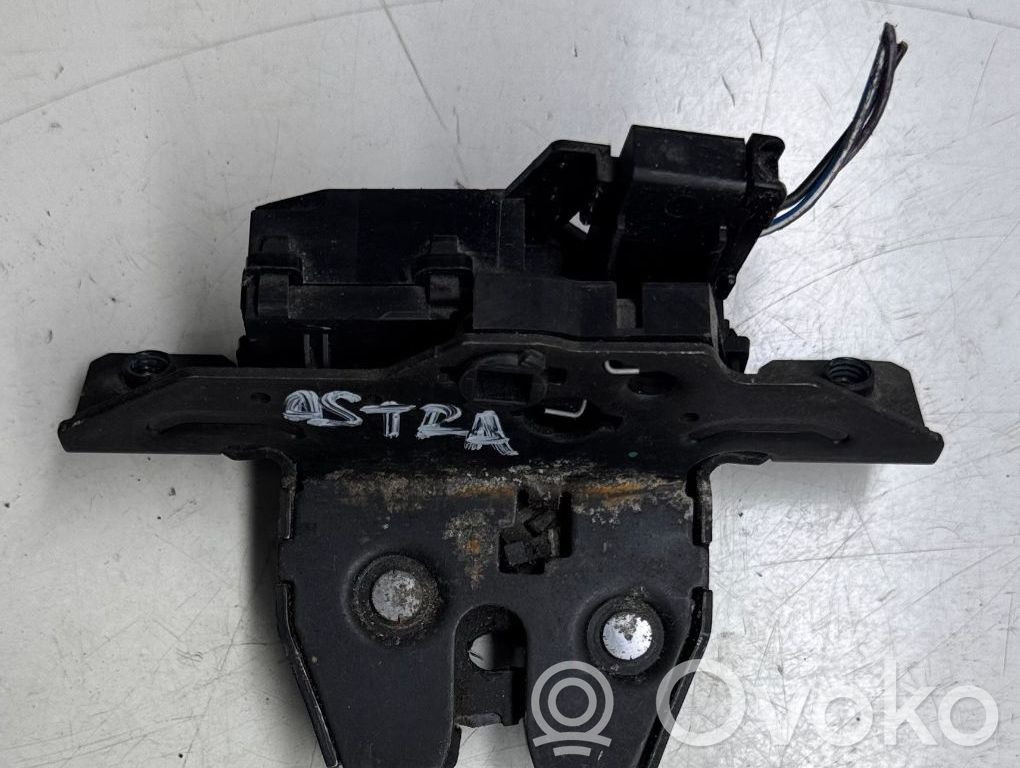 Opel Astra J Tailgate/trunk/boot lock/catch/latch 