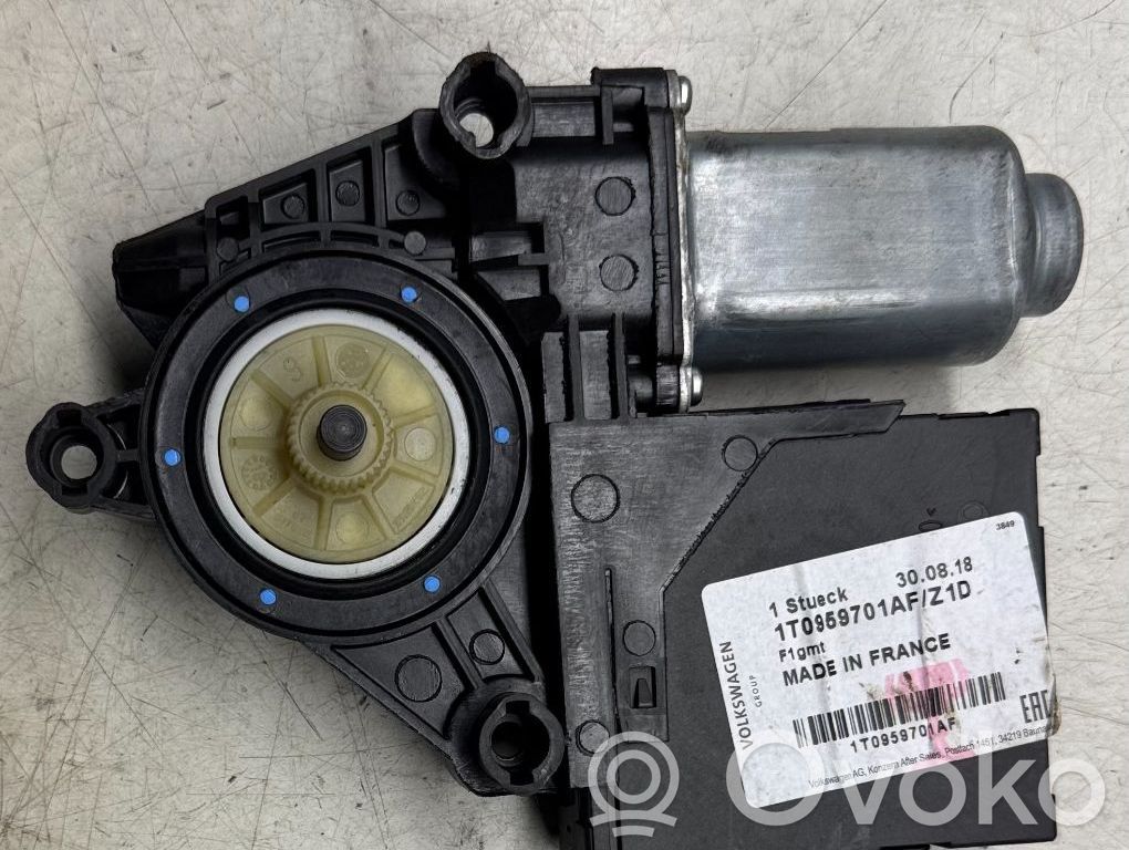 Silnik regulatora szyby drzwi przednich   1T0959701AFZ1D,1T0959701AF,05075707,402295B,5K0959793C