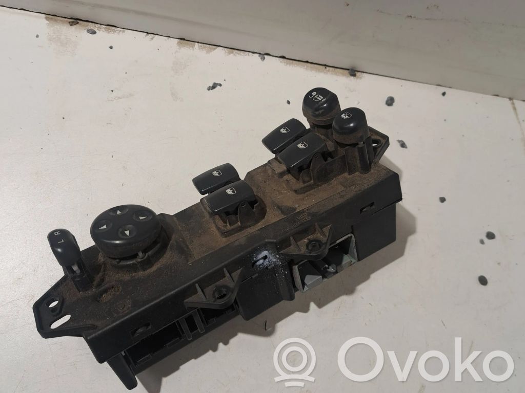 Chrysler Pacifica Electric window control switch 