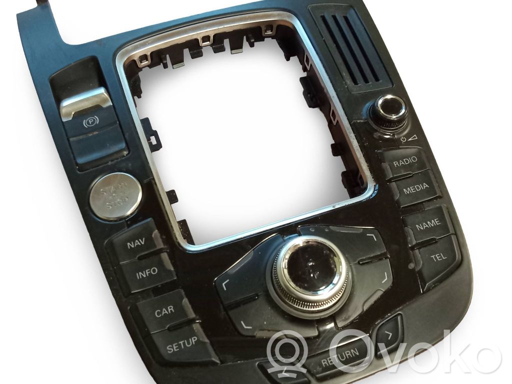 Unidad central de control multimedia   8T0919609C