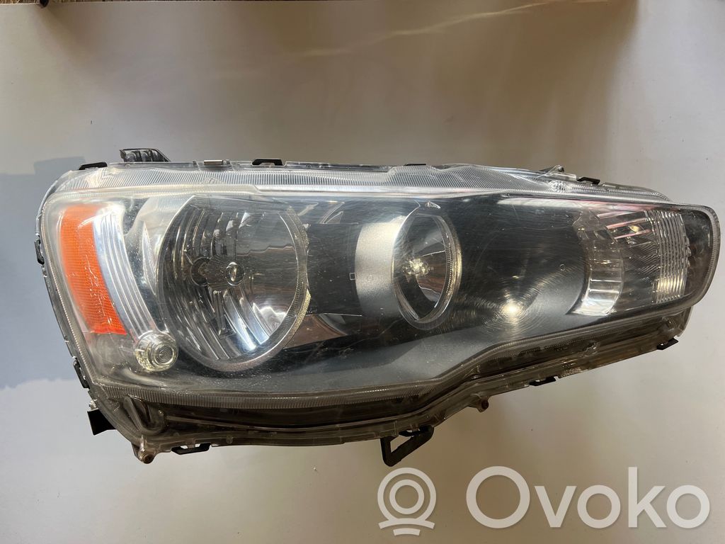 Mitsubishi Lancer VIII Lampa przednia 