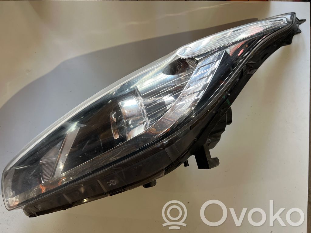 Lampa przednia   92101A2010,L009A010M0N,SH37810