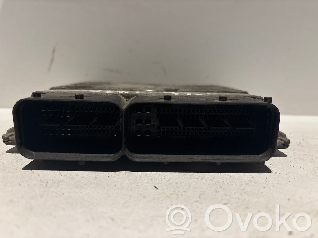 Volkswagen Golf VI Engine control unit/module ECU 