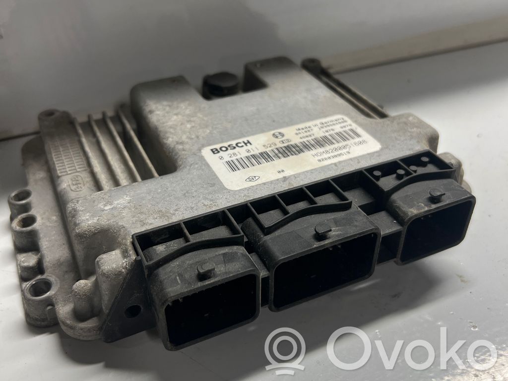 Renault Trafic II (X83) Sterownik / Moduł ECU 