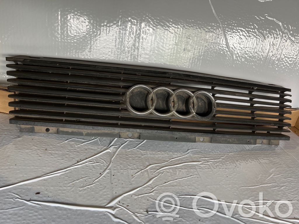 Audi 100 200 5000 C3 Maskownica / Grill / Atrapa górna chłodnicy 
