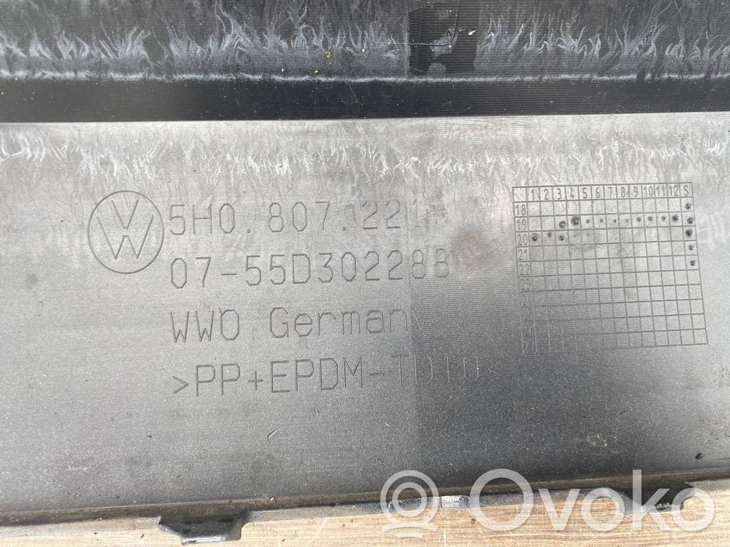 Volkswagen Golf VIII Zderzak przedni 