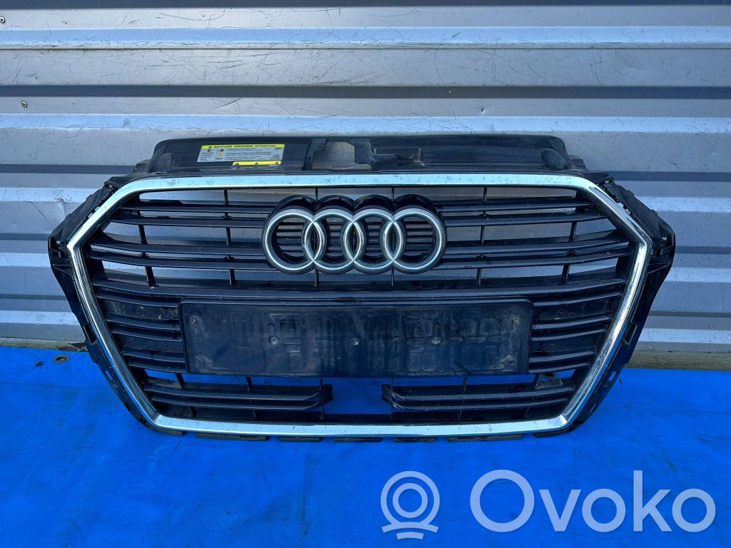 Audi A3 S3 8V Maskownica / Grill / Atrapa górna chłodnicy 