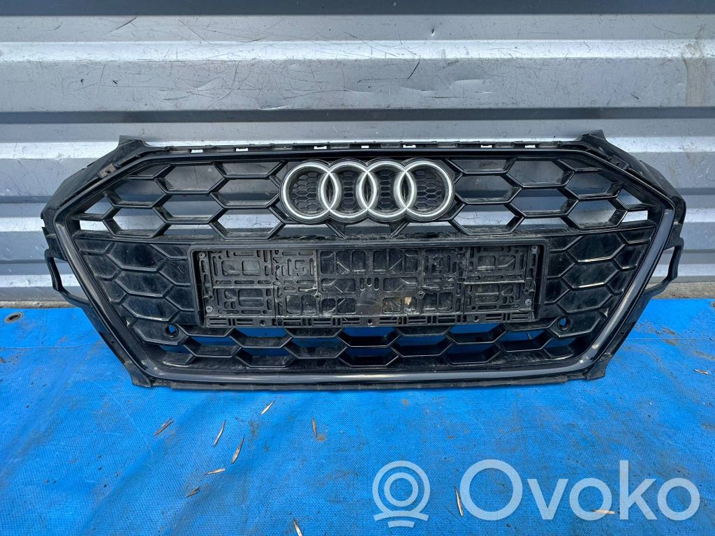 Audi A4 S4 B9 8W Maskownica / Grill / Atrapa górna chłodnicy 
