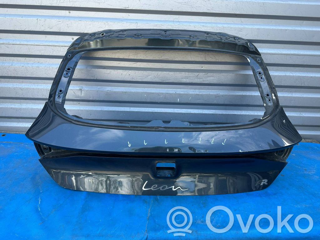 Lava-auton perälauta   5FA827141