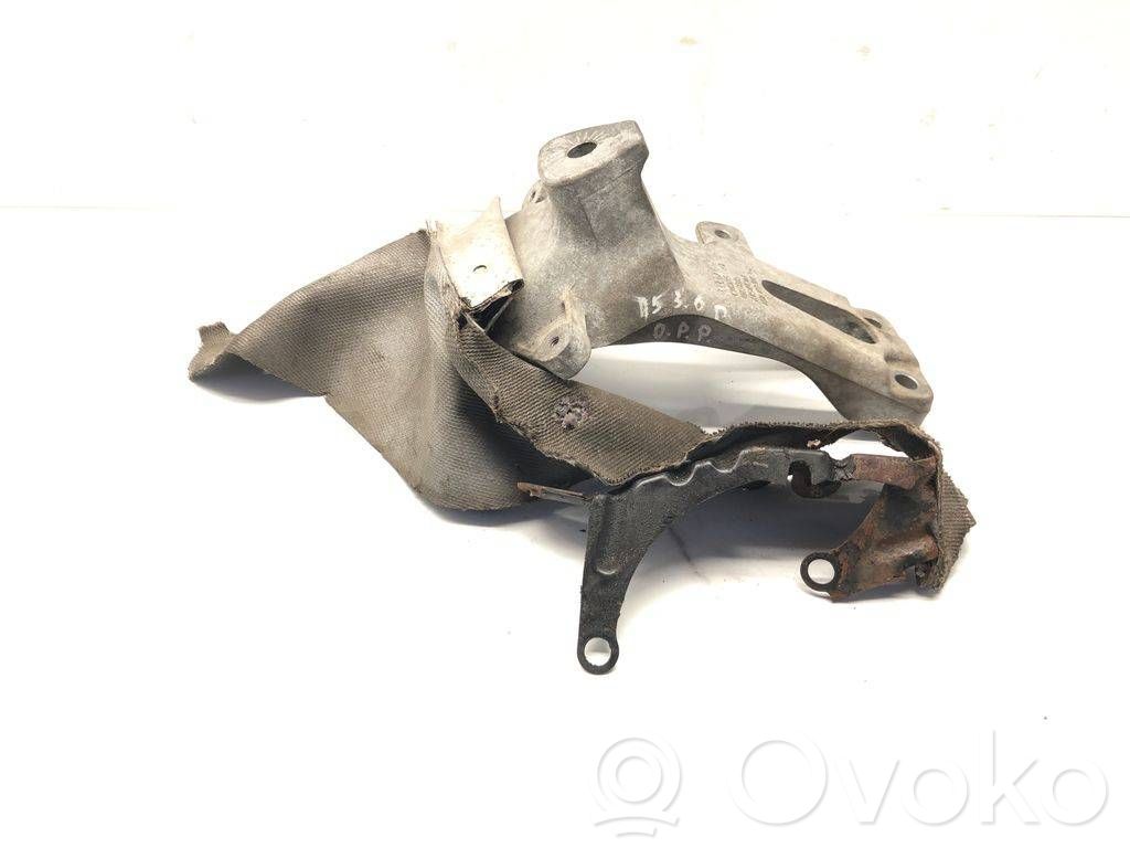 Audi A5 8T 8F Engine mounting bracket 