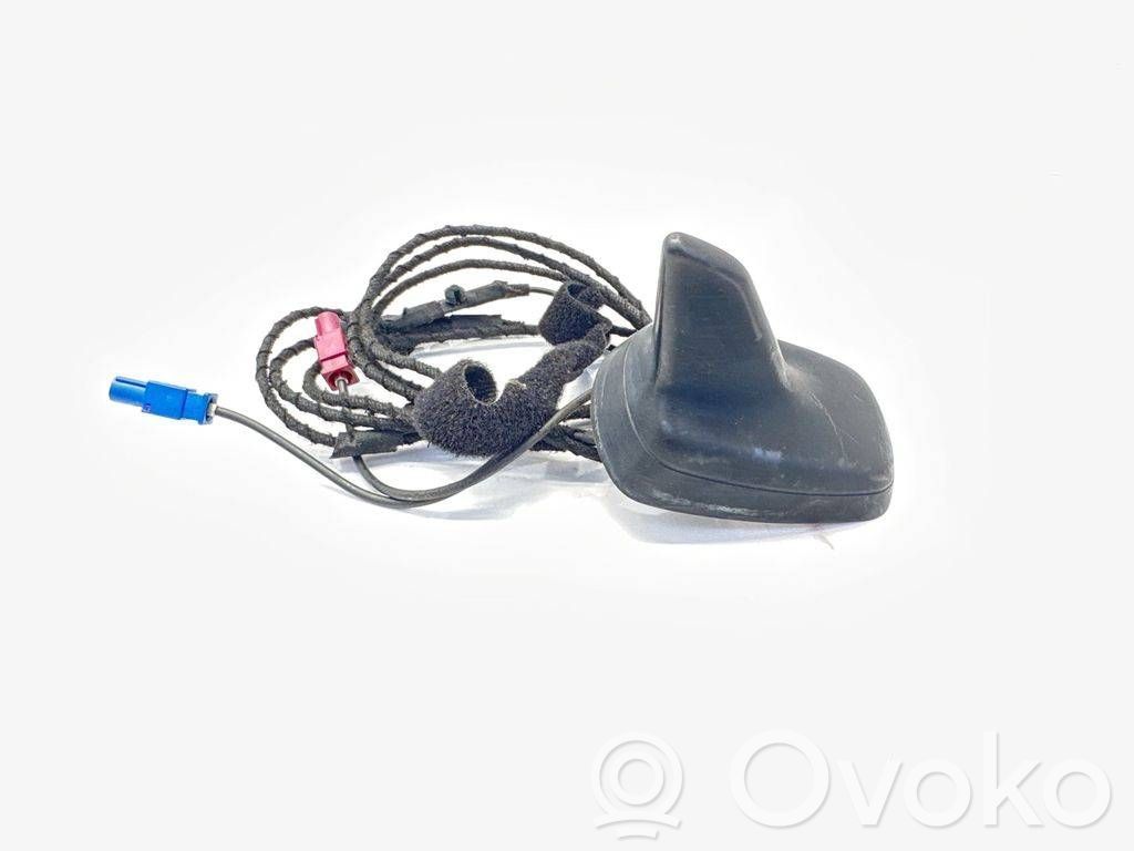 Audi A5 8T 8F GPS-pystyantenni 
