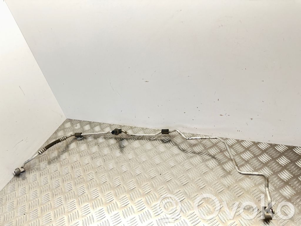 BMW 5 F10 F11 Conductă/furtun aer condiționat (A/C) 