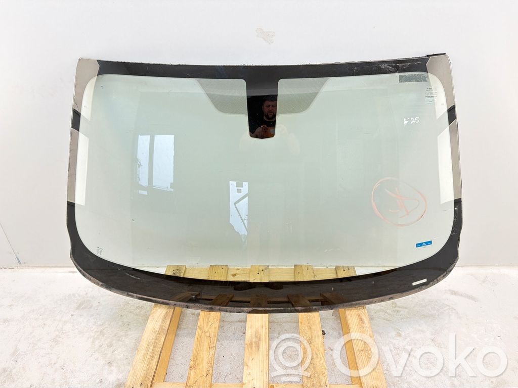 BMW X3 F25 Luna del parabrisas delantero 