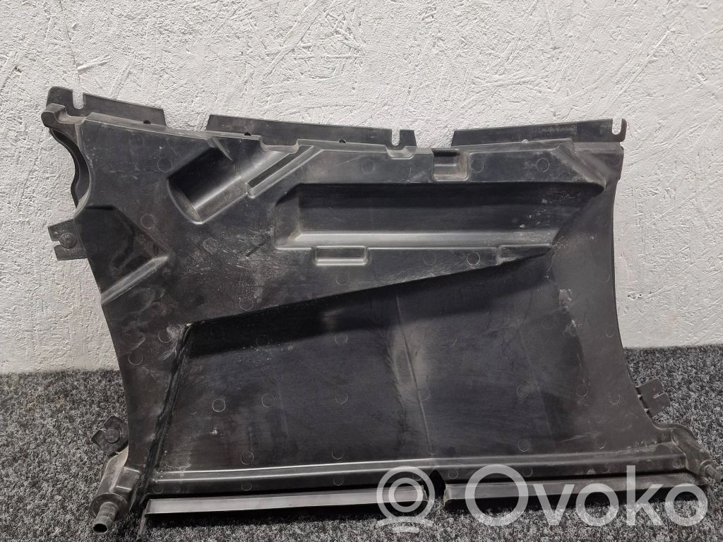 Muu moottoritilan osa   106046600C