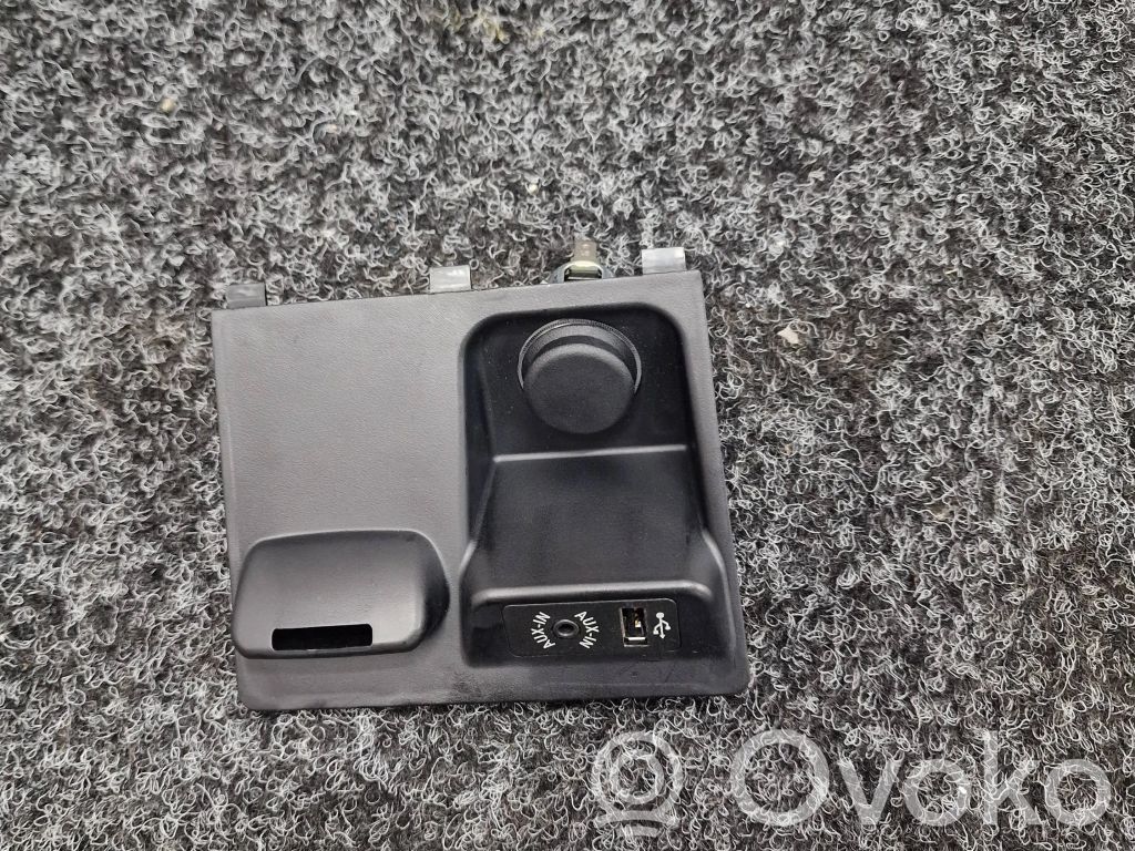 Enchufe conector USB   9252108