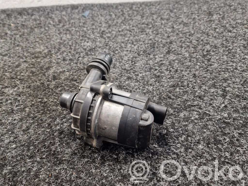 BMW i4 Electric auxiliary coolant/water pump 