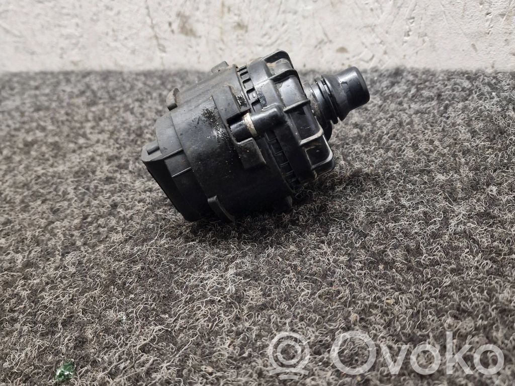 BMW i4 Electric auxiliary coolant/water pump 