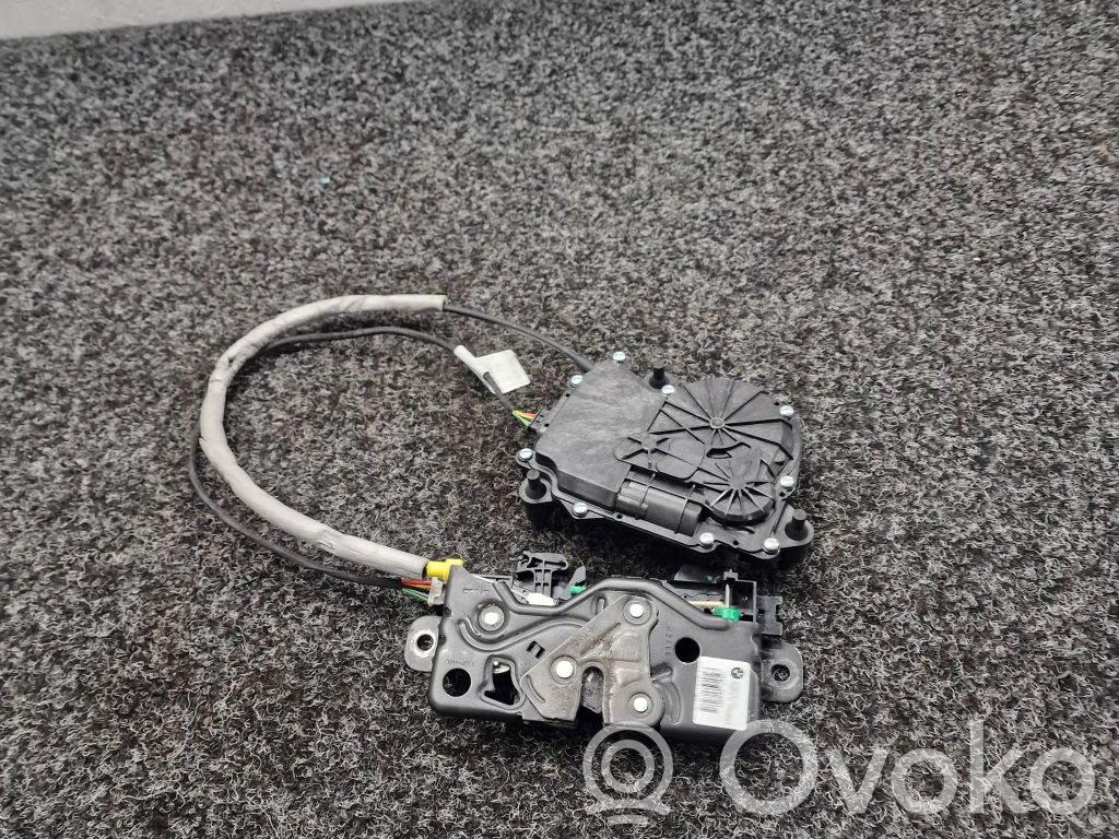 BMW 5 G30 G31 G38 Siłownik elektryczny podnoszenia klapy tylnej / bagażnika 