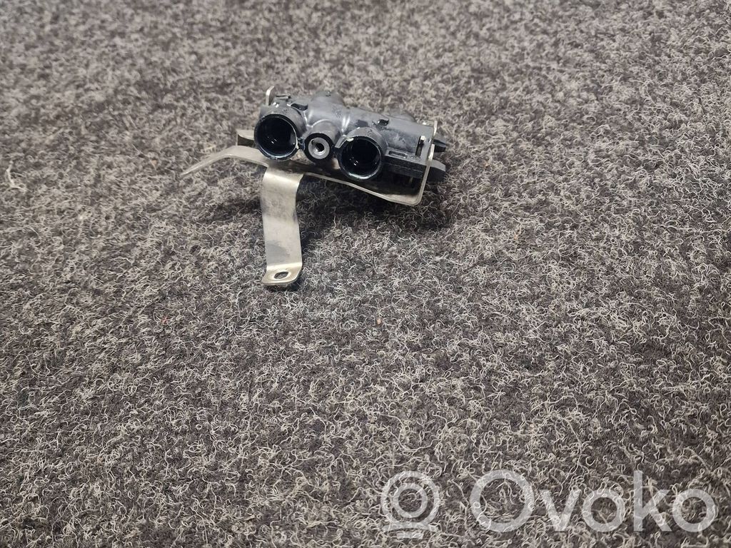 BMW 3 G20 G21 Pavarų dėžės tepalo aušintuvo vamzdelis (-ai)/ žarna (-os) 