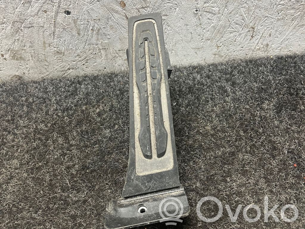 BMW 4 G22 G23 G24 G26 Kaasupoljin 