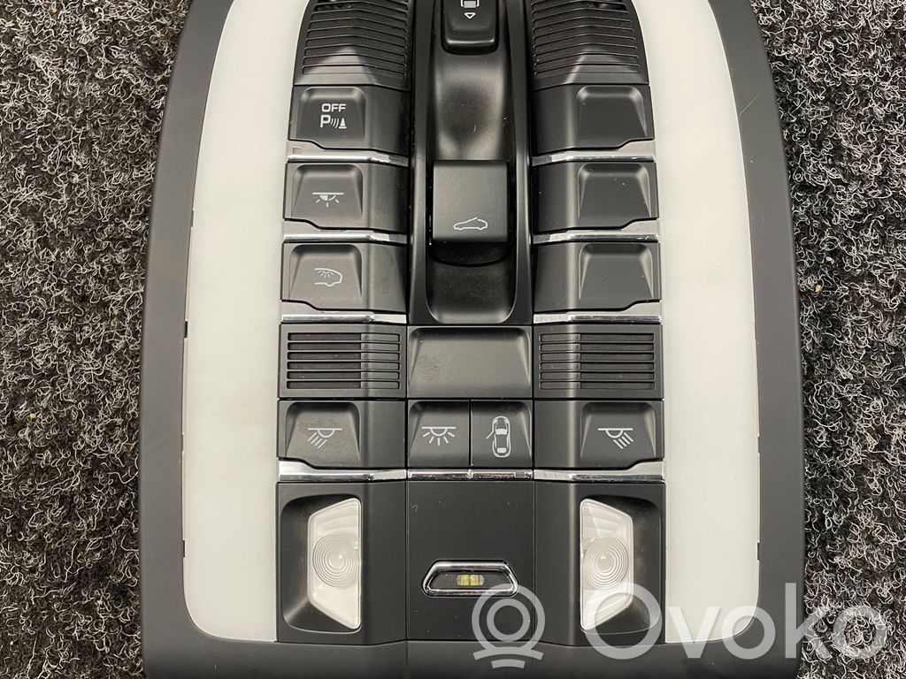 Porsche Macan (95B) Światło fotela przedniego 