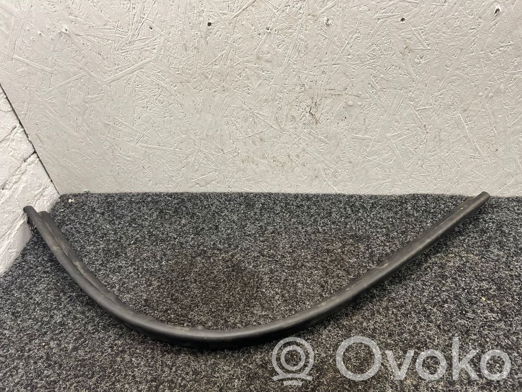Engine compartment rubber   95B823737
