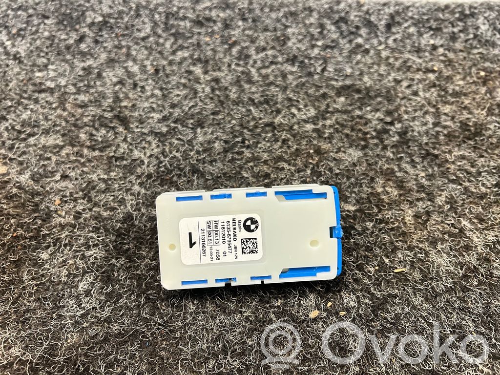 BMW X3 G01 Ramka / Moduł bezpieczników 
