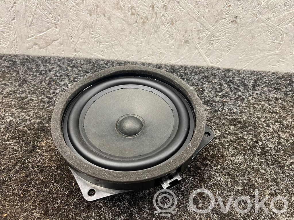 BMW i4 Etuoven kaiutin 