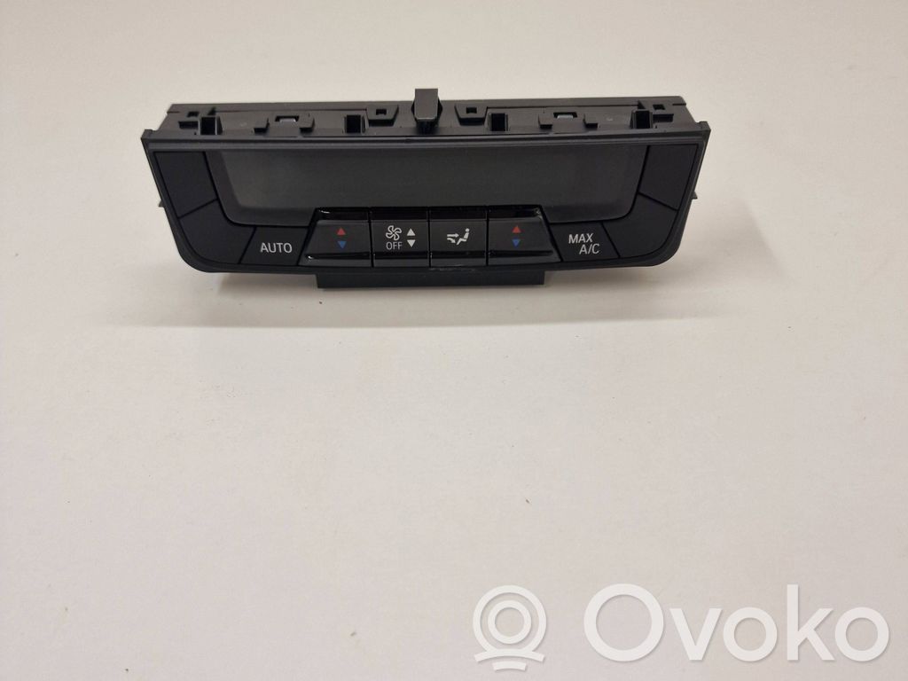 BMW iX Climate control unit 