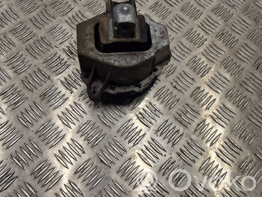 BMW 3 G20 G21 Engine mount bracket 