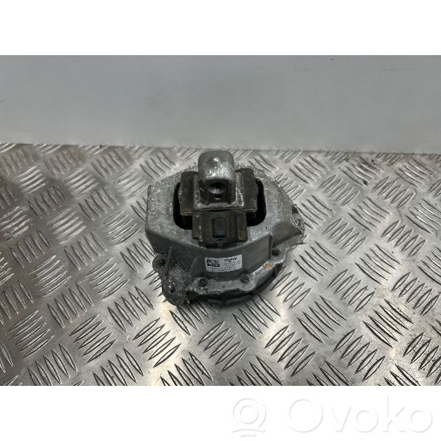 BMW 4 G22 G23 G24 G26 Engine mount bracket 