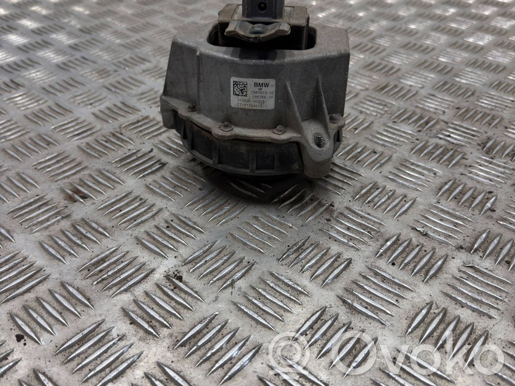 Engine mount bracket   7581619,17276810,21042800318,C011542191