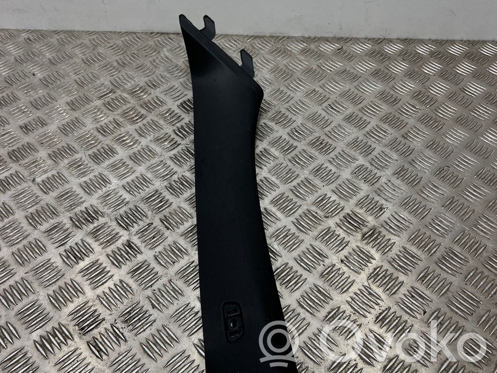 Osłona słupka szyby przedniej / A   8498071