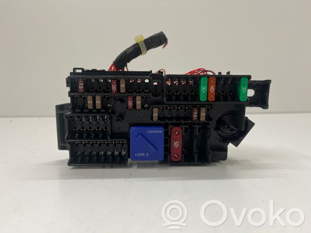 BMW 2 Active Tourer U06 Módulo de fusible 