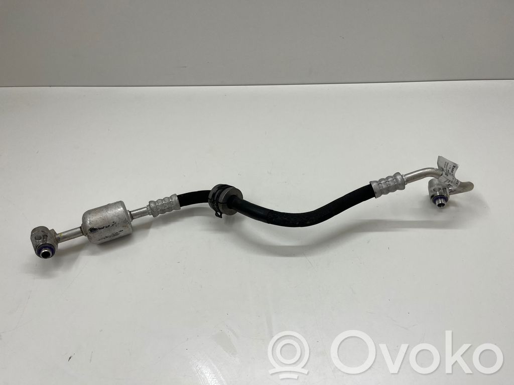 BMW 3 G20 G21 Ilmastointilaitteen putki (A/C) 