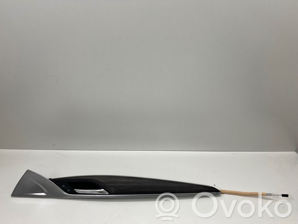 BMW 5 G30 G31 G38 Inne elementy wykończeniowe drzwi przednich 